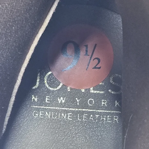 Jones New York Sonjah Tan Suede Leather Kitten Heeled Pointed Toe Boots Size 9.5 - Picture 13 of 15